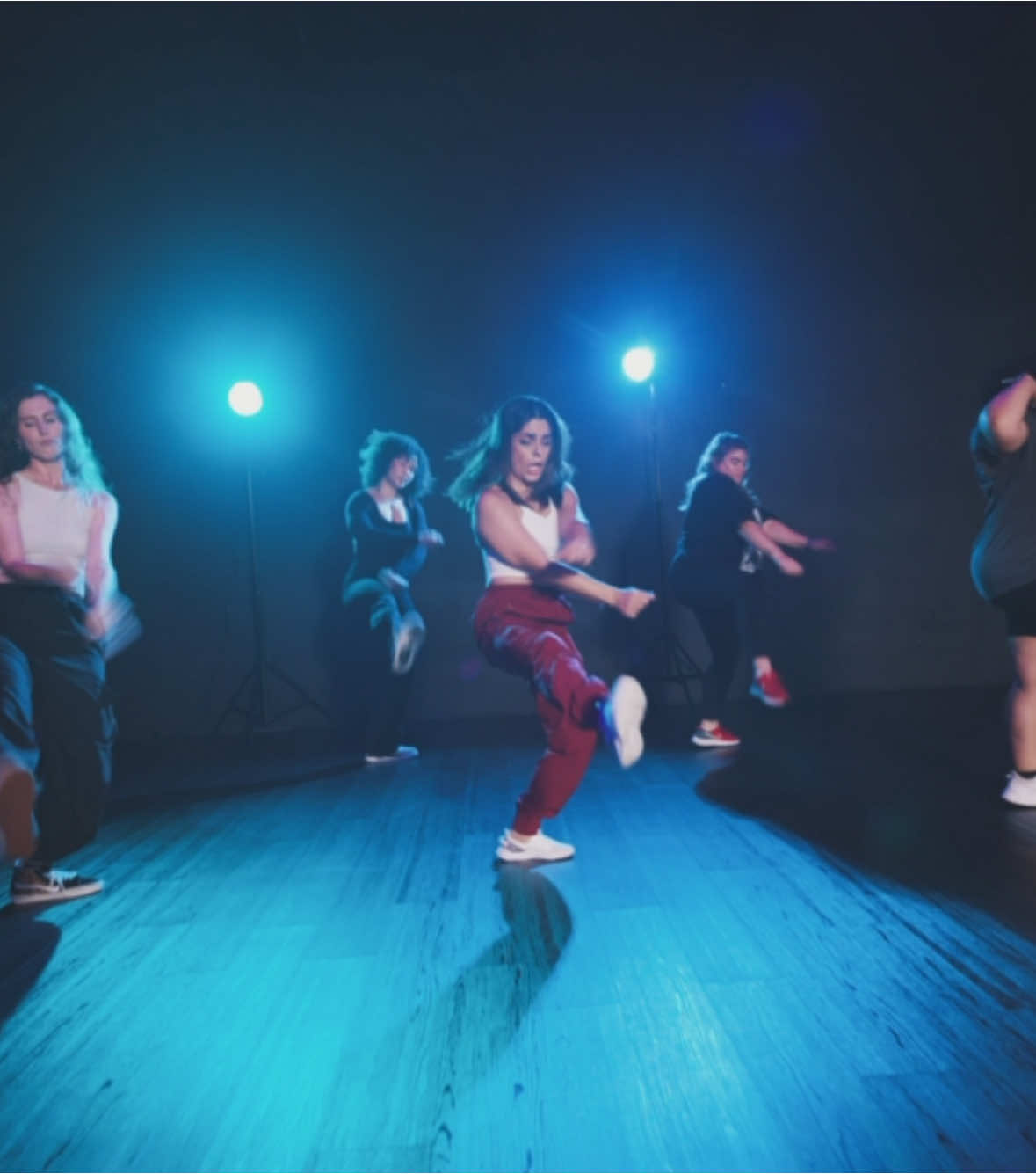 𝐂𝐨𝐦𝐞 & 𝐆𝐞𝐭 𝐓𝐡𝐢𝐬 𝐇𝐨𝐧𝐞𝐲𝐁𝐮𝐧 🍯🤪⁣ ••⁣ Thought I’d give my new hair a debut - still learning how to whip this thing! Chels stays winning for the best hype choreo bc this one was 🥵⁣ 📍⁣ @@exchangedanceacademy 🧠⁣ @@Chelsmiranda #FY#FYPorYou ##Dancer##OrlandoDancer##FloridaDancer##RocYoHips