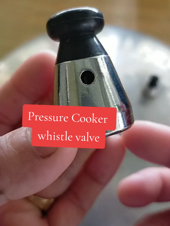 Eto na may available na tayong whistle valve lang nf ating Pressure cooker click the yellow basket #pressurecooker #whistevalve #kitchenstuff 