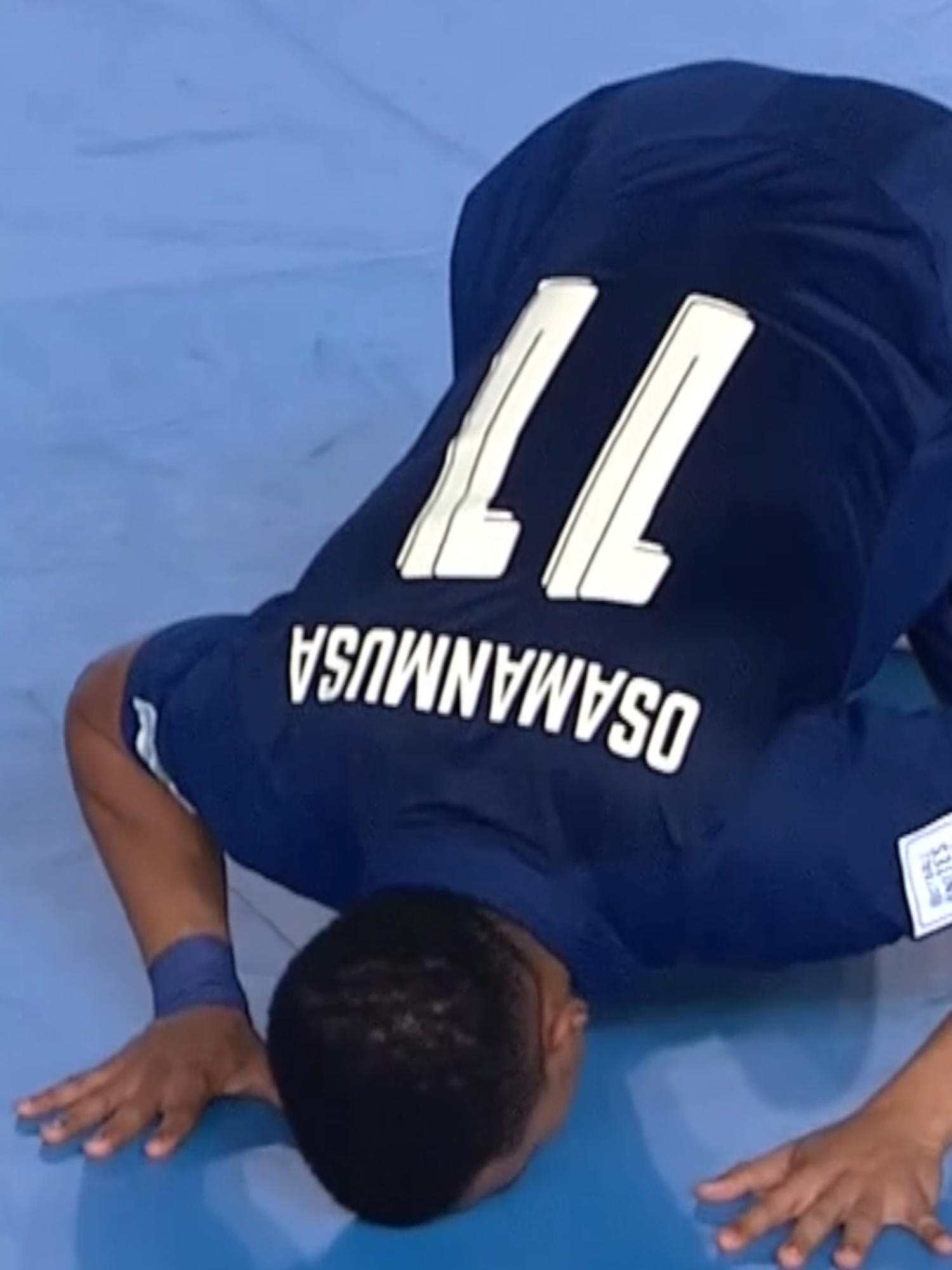 #มูฮัมหมัดอุสมานมูซา เดินทางกลับสู่แดนสยามเป็นที่เรียบร้อย พร้อมนำทัพฟุตซอลทีมชาติไทย 🇹🇭 ลุยศึก SAT Futsal Championship Thailand 2025 ระหว่างวันที่ 9-12 เมษายนนี้ ณ เทอร์มินอลฮอลล์ ศูนย์การค้าเทอร์มินอล 21 จังหวัดนครราชสีมา 🙌 🏆  #ChangsuekMoment ⚽️ ขอพาไปย้อนชมลูกยิงอันน่าจดจำของ “เหม็ด” ใส่ทีมชาติบราซิล ในศึกฟุตซอลโลก 2024 อีกครั้ง ก่อนที่ดาวยิงวัย 27 ปี จากสโมสร จิมบี คาร์ตาเกน่า ในฟุตซอลลีกสเปน เตรียมวาดลวดลายต่อหน้าแฟนบอลโคราชและแฟนบอลชาวไทย เร็ว ๆ นี้! ที่สำคัญรายการนี้เปิดให้ #ชมฟรี! 💯 #SATFutsalChampionship2025 #ศึกสี่เส้าเขย่าโคราช #ช้างศึก #ทีมชาติไทย #Changsuek #Thailand #ทุกก้าวมีความหมาย #เชียร์ไทยให้ไปไกลกว่าเดิม #ฟุตซอลทีมชาติไทย #ช้างศึกโต๊ะเล็ก #ฟุตซอล #ฟุตซอลไทย #บอลไทย #ฟุตบอลไทย #FAThailand #Thailand