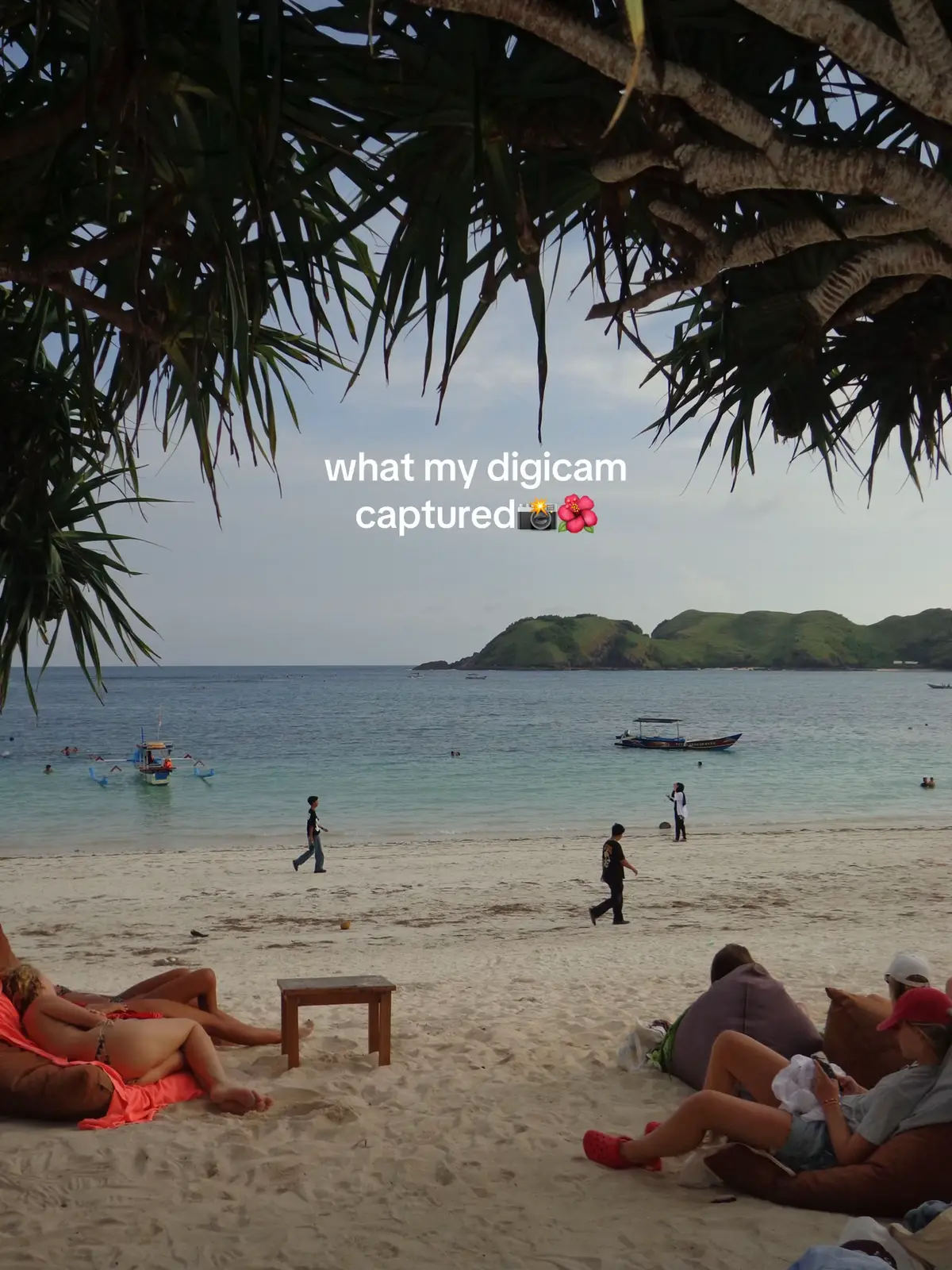 Digicam always just hits differently😖✋🏻 #sonypowershot #digicam #lombok #girls 