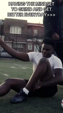 Am I the only one with this mindset chat  ????  #philly #phillytiktok #football #d1athlete #CollegeFootball #dbs #db #field #fieldwork #grind #grindingforbetterdayz 