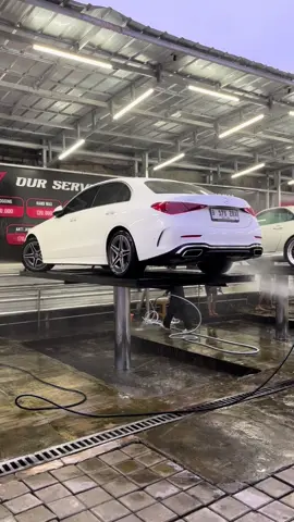 get your Benz cleaned up by us ✨ . . . #carwash #mercedesbenz #C300 #W206 #cucimobil 