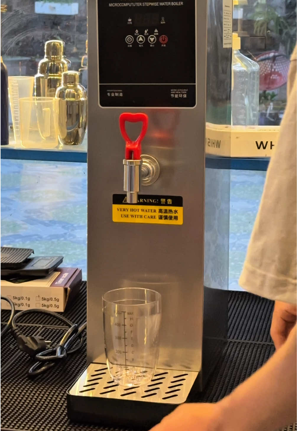 Máy Đun Nước Nóng Tự Động 12L – 2500W Siêu Nhanh, Siêu Bền, Giá Cực Tốt! #MáyĐunNước #NướcNóngTựĐộng #ThiếtBịNhàBếp #FlashSale #GiáRẻChấtLượng