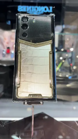 She just unboxed a $37,000 phone… and it’s not even the most expensive one 😮‍💨🔥#VERTU #MetaCurve #LuxuryPhone #37000DollarPhone #DiamondEdition #LuxuryUnboxing #HighEndTech #RichLifestyle #SapphireCrystal #StatusSymbol #EliteStyle #TikTokLuxury#Vertuphonereview#Vertuphoneprice#Vertuphonegamingtest#rich #richlife #viral #fyp #foryou #luxury#luxurylife#money#moneytalk