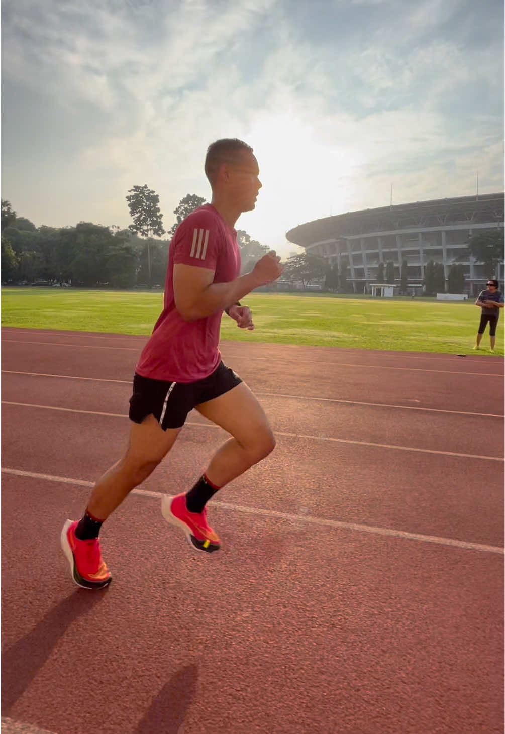 Fartlek  #nikerunning #Running #trackrunning #vaporfly #nikevapor #nikevaporflynext #vaporflynext #ekiden #nikerunclub #runningclub #runclubjakrta #dashsportsco #tracktribe