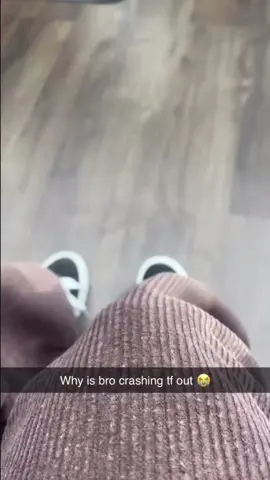 Dudes acting like a cat when he gets sprayed😂 #wtf #crashout #meme #viral #share #like #funny #comedy #barber #fade #haircut 