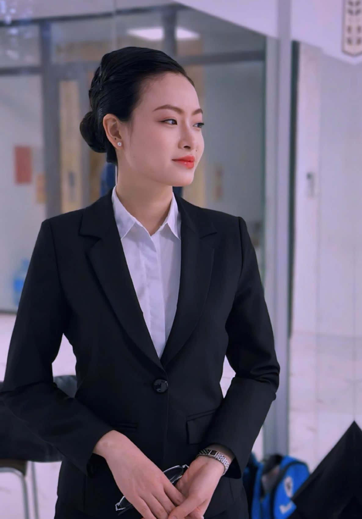 Nay chúng ta cùng biến hoá để đi thi tuyển viags nha 🩵🌈✈️ Chúc các em vững vàng trên sự nghiệp của mình #makeupthituyentvhk #trangphucthituyentvhk #tvhk #tvhkvietjet #hottrend #xuhuong #msthanhlich #fyp 