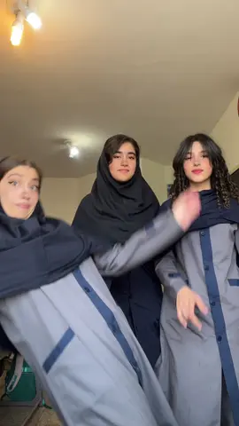 وقتی دو دقیقه گوشیم میدم دست دوستام:😂