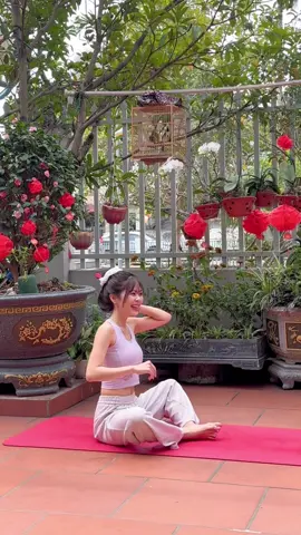Hôm nay nhiều chiện tí 😶 #yoga_diii #xuhuongtiktok #xuhuong #yogadiii #yoga_tainha #yoga_online 