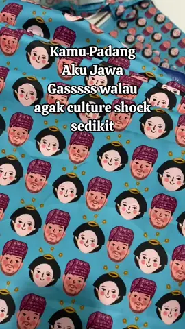 Tabraaak ajaaa. Yang penting jadi dulu kan😁 #souvenir #souvenirpernikahan #reuseablebag 