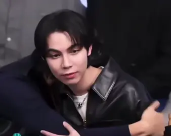 အခုထိ သူသွင်တိုတာလေးကို မုမအွန်နိုင်သေးဘူး 😭 #firstkp #firstkanaphan #khaotungg #khaotungthanawat #firstkhaotung #firstkhao #fyp #trend #fypシ゚ #viral #foryou 