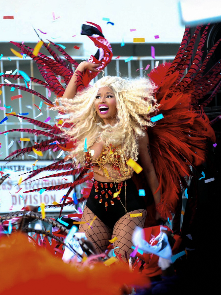 i see some good girls imma turn em out 😉#nickiminaj #nicki #barbie #foryoupagе #fyp #foru #2012 #poundthealarm