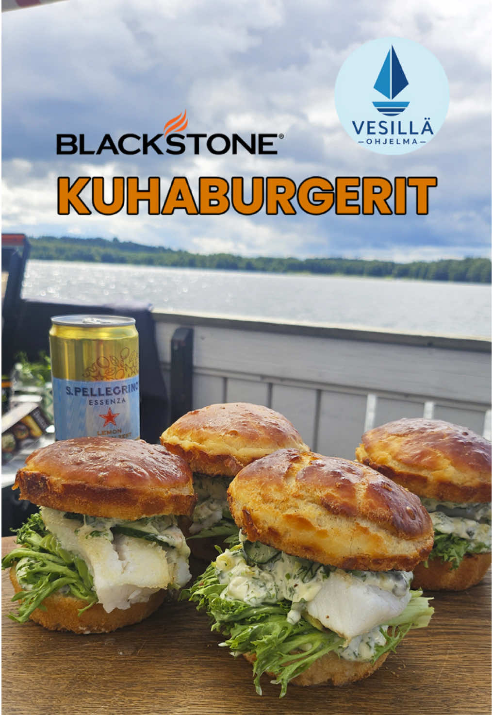 🎥 Me ollaan mukana Vesillä TV-ohjelmassa kaudella 2025! Kaikki jaksot julkaistaan kesällä, mutta nyt pääsette jo kurkkaamaan ensimmäisen jakson ruokaosion etukäteen – Kuhaburgerit Blackstone ParilaGrillillä! 🔥🍔 Tässä jaksossa kokki Henri Heinonen ja artisti @Antti Ketonen valmistavat rapeaksi paistetusta kuhasta, tuoreista lisukkeista ja täydellisesti paahdetuista sämpylöistä burgerin, joka vie kielen mennessään – suoraan veneestä nautittuna! 😍⛵ 📺 Katso video, ota resepti haltuun ja inspiroidu kokkaamaan kesän paras kalaburgeri itsekin! 💬 Kommentoi alle: Mikä on sun suosikkitäyte kalaburgeriin? #Kuhaburger #Blackstone #ParilaGrilli #VesilläTV #HenriHeinonen #AnttiKetonen #Kalaruoka #Burgerit #Kesäruokaa #Vesillä #Grillaus #blackstonegriddle #burger #kuhaburgeri 