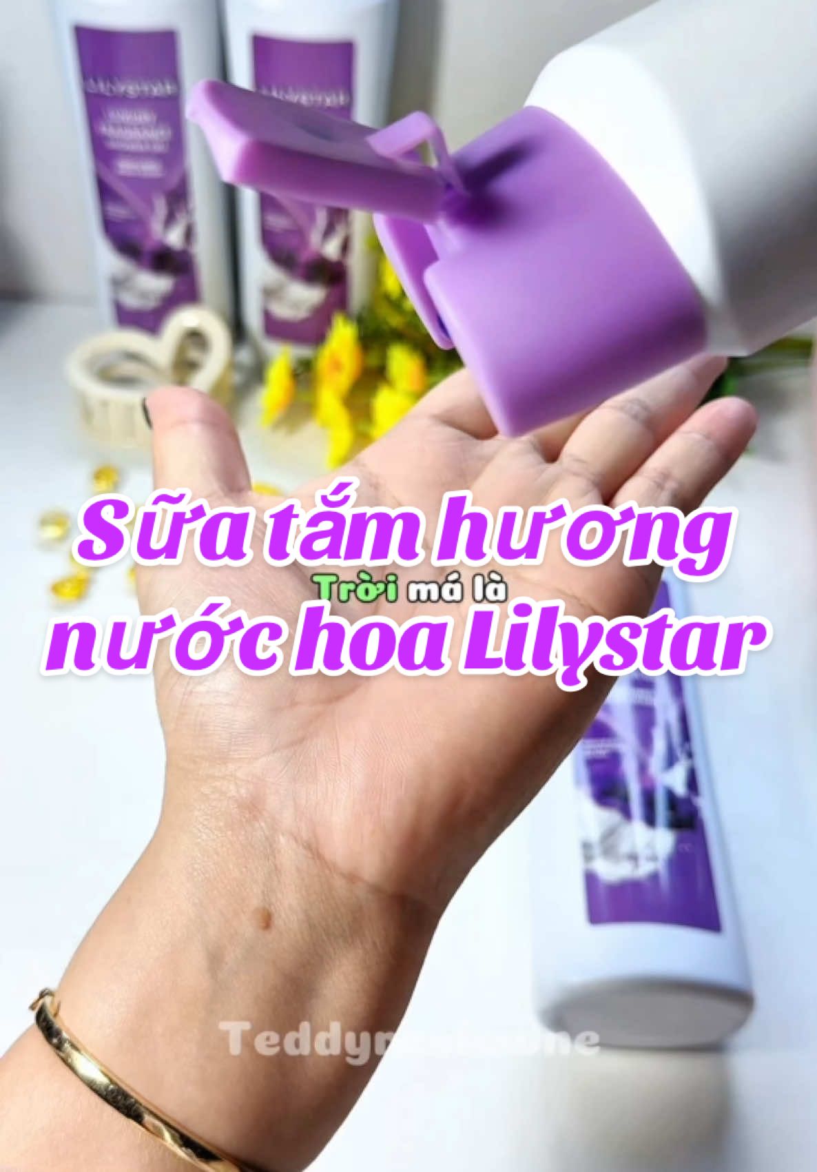 Sữa tắm hương nước hoa lilystar #teddyreviewne #review #suatam #suatamnuochoa #suatamtrangda #suatamhuongnuochoa #suatamnu #suatamlilysatr #lilystar #lamdep #goclamdep #reviewlamdep 