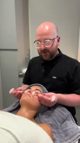 Our expert therapist Peter talks us through how to use jade rollers for a relaxing at-home facial 💆🏻‍♀️ #beauty #facial #treatment #BeautySecrets #fyp #jaderoller 