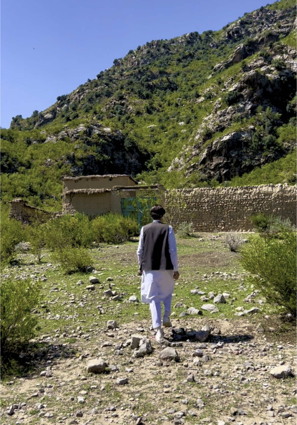 Mata yaad she 🥹 💔                                        #tirahvalley #explore #foryoupage #typ #viralvideos #watan #adventure #1millionviews #shahab_afridi313 