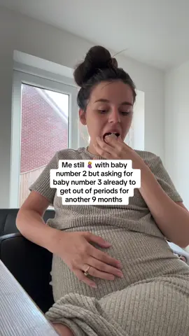“We have a wedding to plan” is the answer to that 😕 any other endo girls get anxious towards the end of their pregnancy knowing what’s coming? 🥲 my periods after my pregnancy with EH was BRUTAL. 