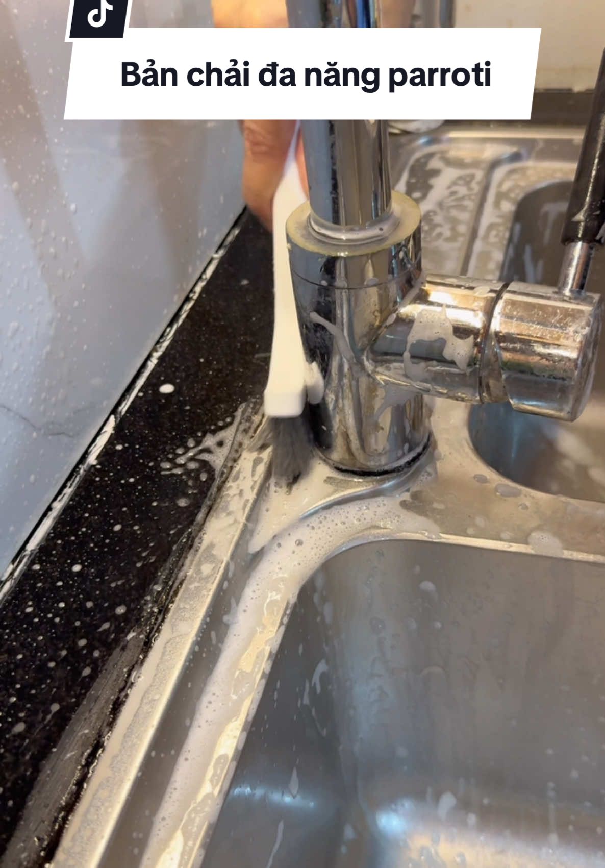 Chân ái cho chị em lau dọn nhà cửa nhanh, sạch mà chỉ với 2 bàn chải Parroti này nha #banchaidanang #banchai #mepepssi #review #parroti 