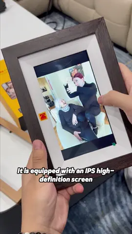 Unique double frame design 🖼️#digitalphotoframe #digital #Love #loveyou #inch #new #new #digitalproduct #memories #family #familytime #moment #fyp #kodak #photoframe #life 
