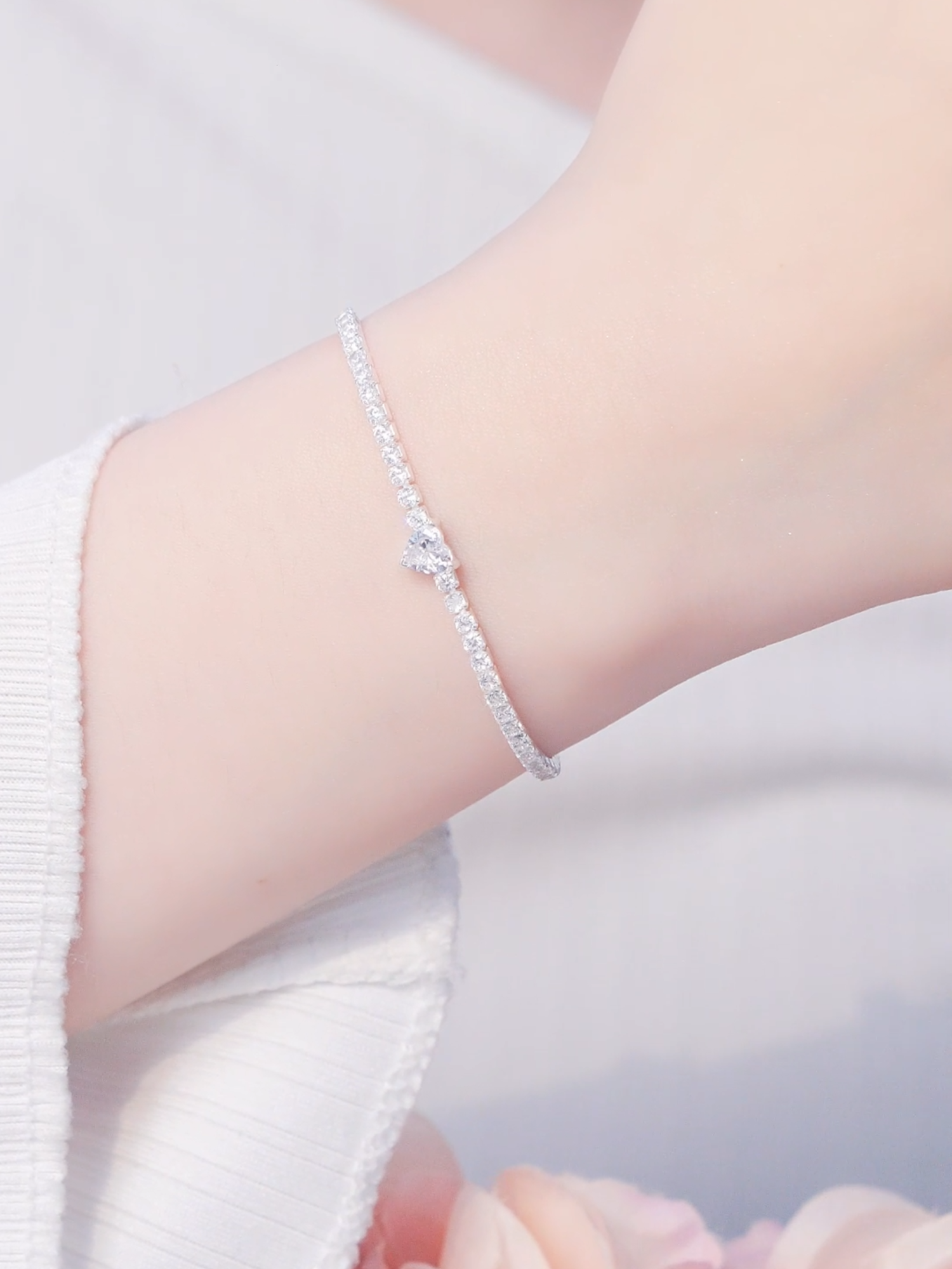 Lắc tay TLEE full đá mặt tim bling bling sáng lấp lánh😎💎#tleejewelry #lactaybactlee #daychuyenbactlee #nhanbactlee #khuyentaibactlee #lacchanbactlee #nhandoibactlee #trangsucbac