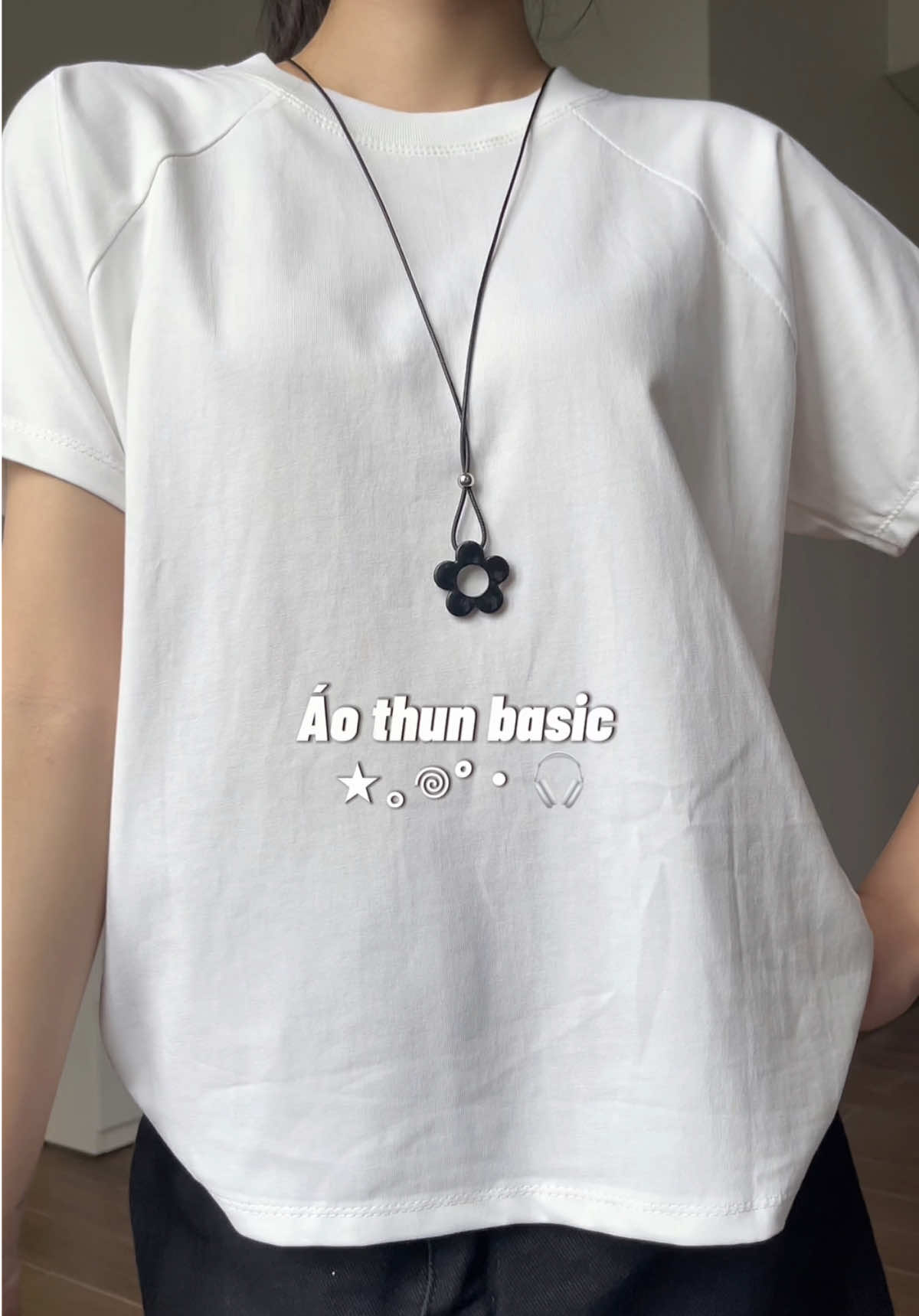 Áo thun basic chỉ với 1 cốc 🧋 #xuhuong #fybシ #reviewthoitrang #reviewquanao #outfitideas #tipphoido #aothuntron 