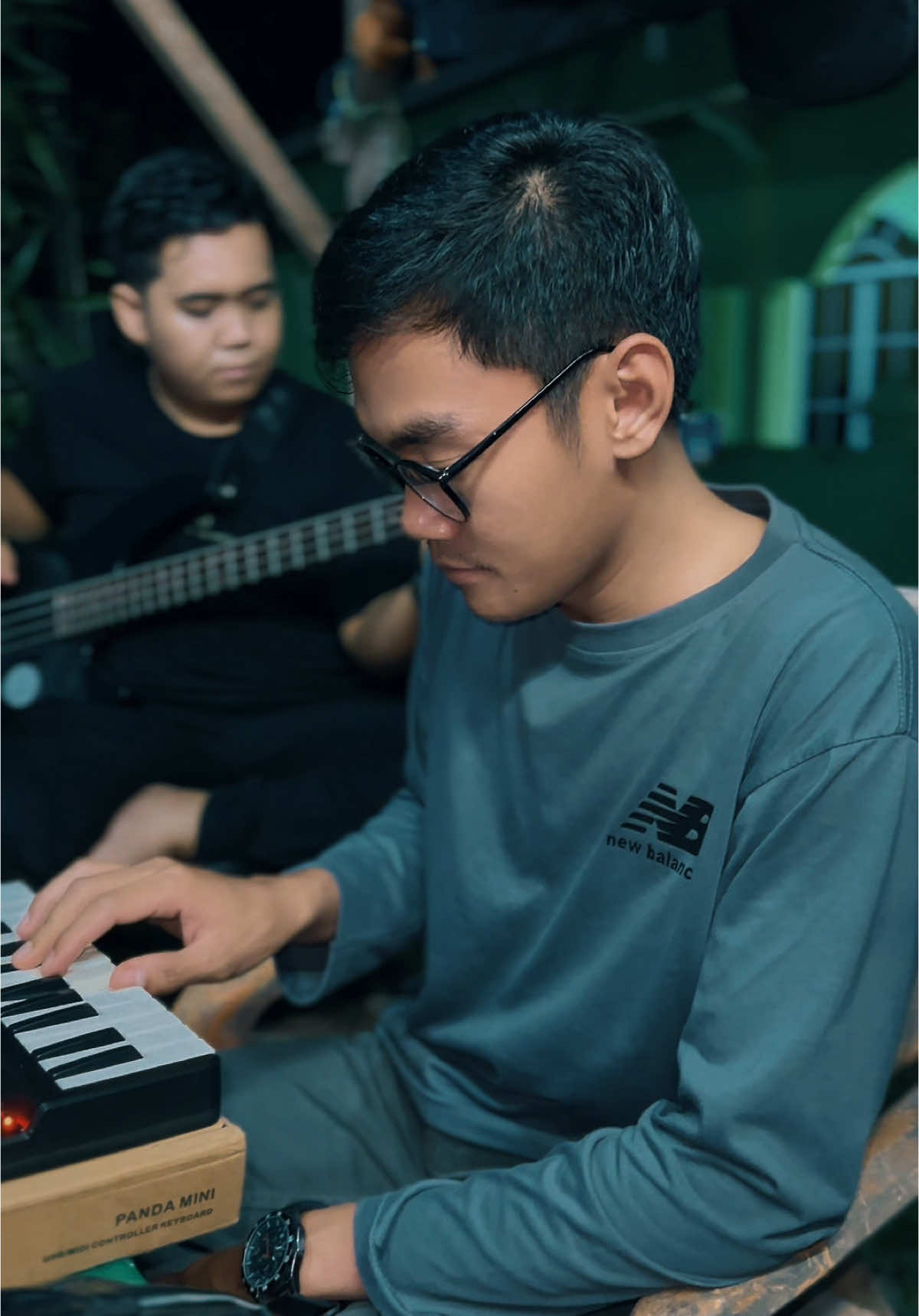 Luka Disini - UNGU #ungu #lukadisini #bengawangitar #produklokal #gitarlokal #suarakanlokal #coversong #acoustic #gitar #themajorninetynine #tmnn #tongkrongan #nostalgia #produklokalindonesia #JelajahRamadan #banggabuatanindonesia 
