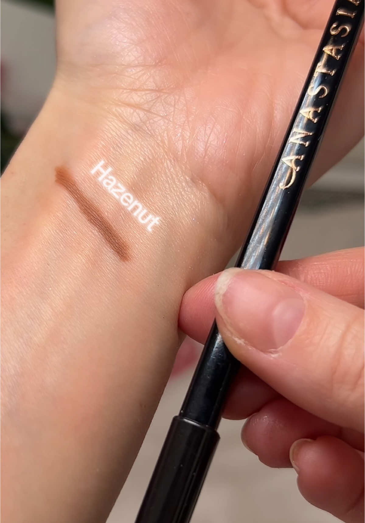 @Anastasia Beverly Hills lip liner - hazelnut🤎 #fyp #makeup #lipliner #swatches #anastasiabeverlyhills #beauty #viralditiktok 