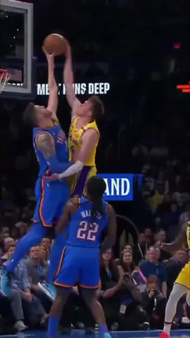 In a moment of artistic brilliance on the court, Knecht executed a masterful drive into the paint, culminating in a thunderous one-handed dunk, only to be met by Harten's soaring leap and a spectacular rejection that seemed to eclipse the sky.#lakers #basketball #thunder 