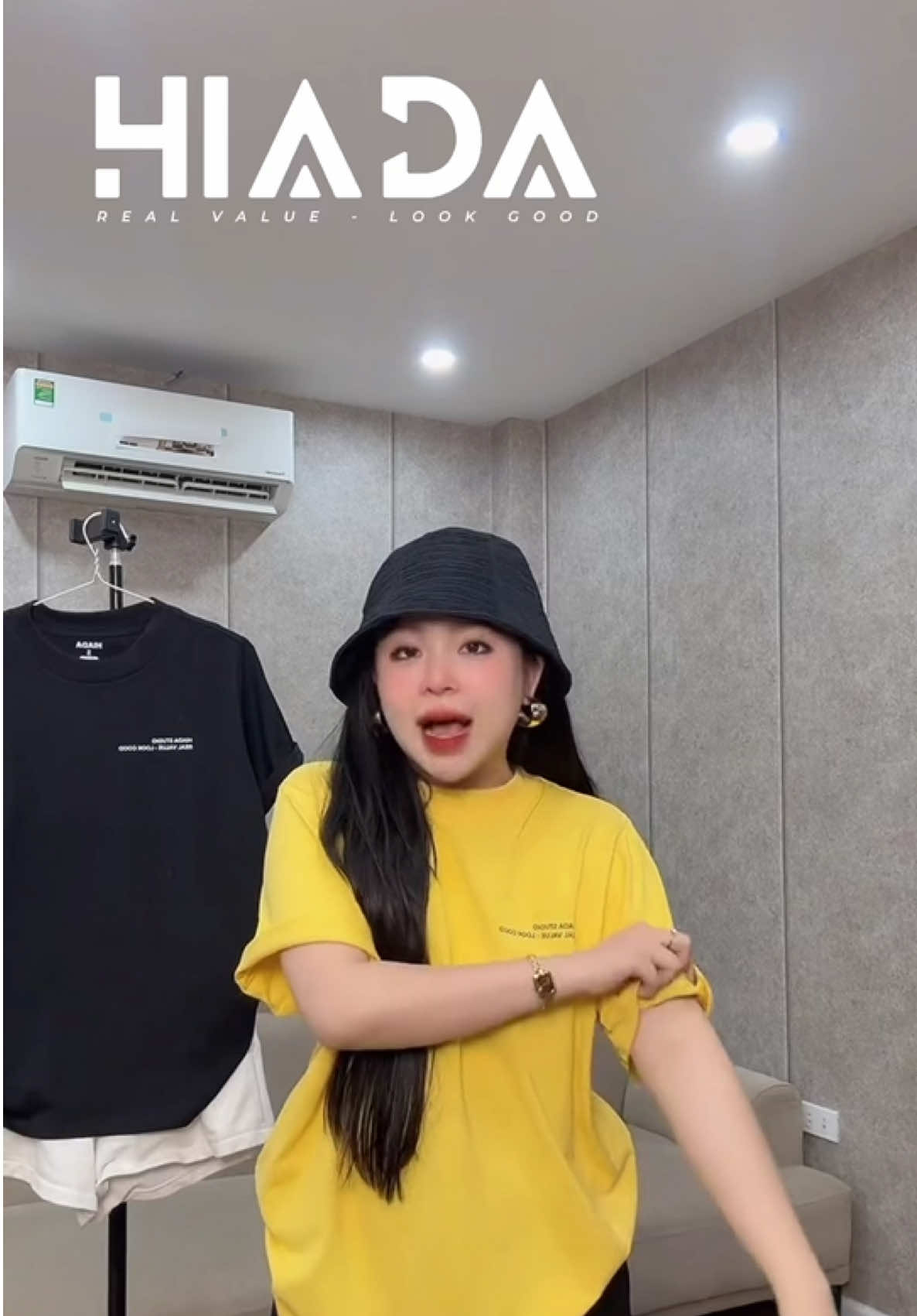 Mùa hè rồi, sắm ngay cho mình mẫu áo thun cotton quảng châu của Hiada thôi Nàng ơi. Màu vàng siêu nổi bật luôn ạ #hiada #aothun #xuhuong 