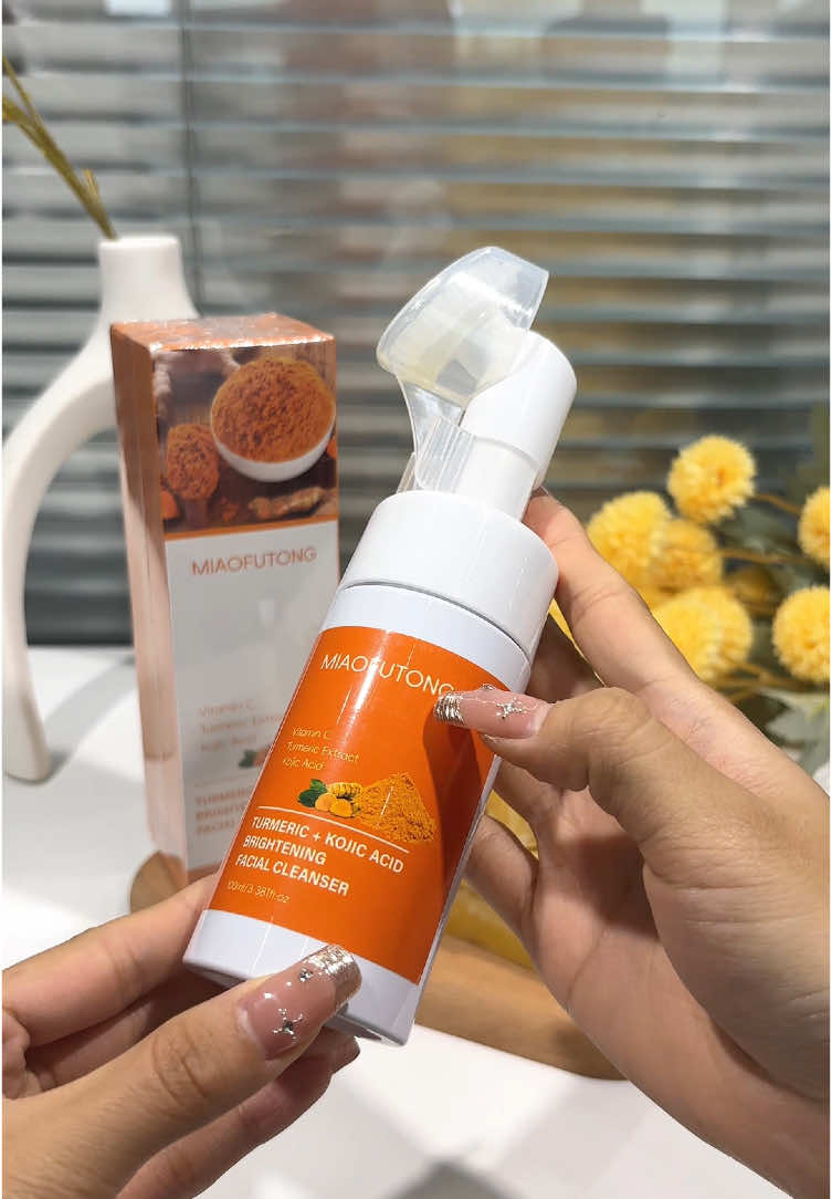 Jabón de cúrcuma y limón / Turmeric soap es el indicado para eliminar las manchas de las axilas , la cara , el cuello y las entrepiernas, gracias a sus ingredientes ayudar a eliminar esas manchas oscuras en diferentes zonas del cuerpo que se están pigmentando #skincare #turmericsoap #jabondecurcuma #hyaluronicacid #kojicacidsoap #despigmentante #despigmentantedeaxilas #giftguide #tiktokshopjumpstart #TikTokShop 