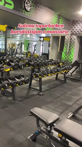 Ağrılıkları yerde bırakan arkadaşlarına yolla 😂 #van #crossfit #gym #dambıl #fulbody #kesfetteyiz #spor #sağlık #yaşam #Fitness #crossfitness #65 #karakenan #kainatınaynasıyam 