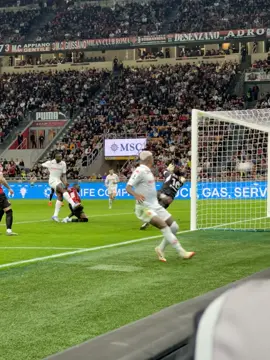 GOOOAAAL at San Siro! 🔥⚽️ One strike. One moment. The whole stadium erupted! 🏟️💥 This is why we love the game 🙌 AC Milan vs Fiorentina – pure football energy. #GoalOfTheDay #ACMilan #Fiorentina #SerieA #SanSiro #FootballTikTok #SoccerVibes #MatchdayFeels #LiveFromTheStands #Golazo #FootballCulture #ViralGoal #TikTokFootball #MilanGoal #Calcio 🇮🇹⚽️🔥 🎥💥⚽️🔴⚫️