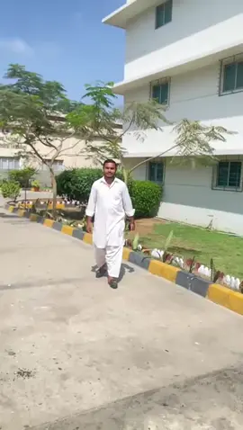 🤍😎 #slowmo #trending #sindhichokro #keepsupporting #viral #foryou #foryoupage #liaquatnationalcollegeofnursing #bsn #Love ❤