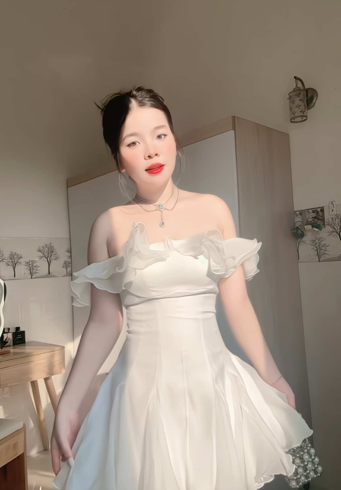 Đầm trễ vai bèo xoè #meaclothes #damtrevai #damdidamcuoi 