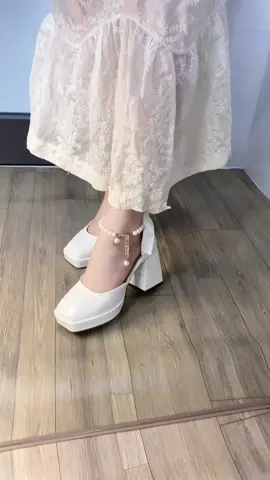 Giày cao gót đế vuông cao 10p#giàycaogót #giàydepxinh #giàybling #giàydepchatluong #reviewgiaydep 