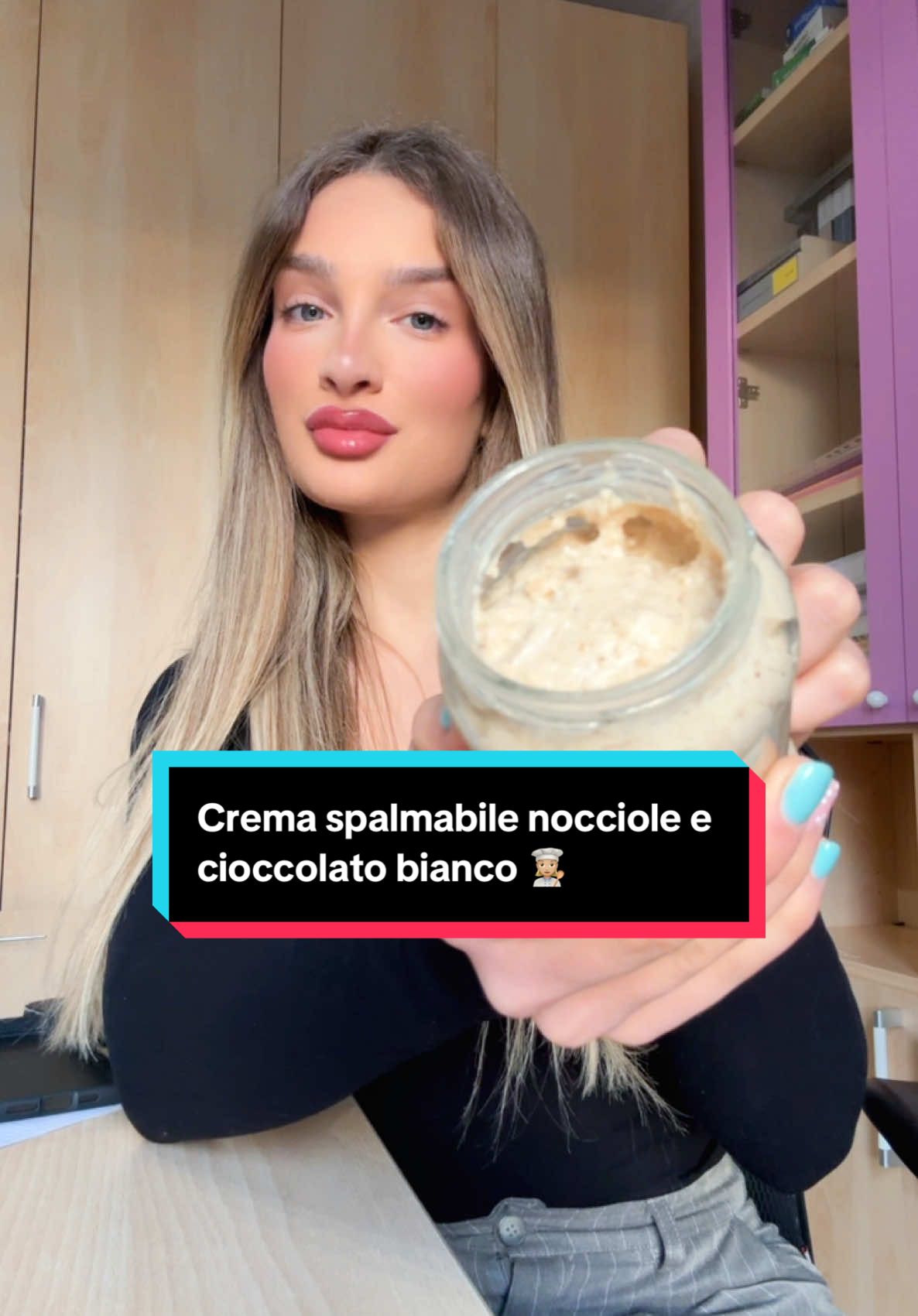 Crema spalmabile nocciole e cioccolato bianco 😍 Ingredienti •Nocciole •Cioccilato bianco •Acqua e (dolcificante facoltativo, io utilizzo quello di Prozis codice: GIULIACORRADO) #adv 