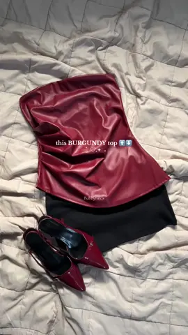 ITO NAAAA! Leather burgundy top ⬆️⬇️🙂‍↔️♥️🍷💄💋 CLICK THE YELLOW BASKET BELOW TO GET YOURS 😎✨ #creatorsearchinsights #burgundytop #burgundyclothes #redtop #redtoprecommendation #top #tops #grwm #musthaves #viralvideo #viral #outfitideas #tiktokfindsph #tiktokfind #WomenOfTikTok #unisex #fashiontiktok #fashiontok #style #styletips #stylesnap #OOTD #fyp #bubbyfinds #leathertop #christmasoutfit #christmaspartyoutfit #fashiontrends 