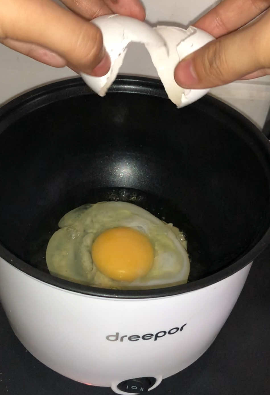 SOAFERRR NONSTICK! #fyp #foryoupage #multifunction #ricecook #ricecooker #electriccooker #electriccookingpot #foryou #foryoupage @Dreepor 