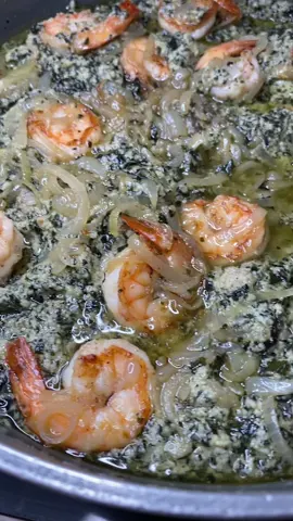 Ndolé Royal #camerountiktok🇨🇲 #ndole #plantains #bobolo #manioc #tiktokafrique🇹🇬🇨🇩🇨🇮🇧🇯🇬🇦🇨🇲🇬🇦🌍 #237tiktoker🇨🇲 #cuisinecamerounaise🇨🇲🇨🇲 #tiktokgermany🇩🇪 #tiktokallemagne🇩🇪 #237community #tiktokfrance🇫🇷 #togo🇹🇬 #226tiktok🇧🇫🇧🇫❤️ #cameroun 