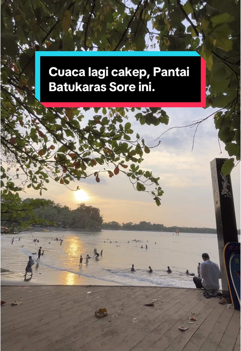 Video mentahan nya ya, buat prank di kira lagi di Pantai Batukaras.😜#fyp #batukaras #batukarasbeachpangandaran #homestay #beach 