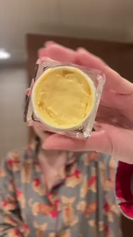 អ្នកណាមានបញ្ហាស្បែកមុខ ខ្មៅស្រអាប់ ! 😭មកប្រេីជាមួយគ្រីម dear dirin បានណា ស្បែកមុខ ស ជាងស្បែកដៃទៀតឥឡូវត្រូបរកលេលាបខ្លួនលាបជាបន្ទាន់ 🤣🩷បាត់មុន ស្នាម រោល មុខ ស ម៉ត់រលោងគ្រីមយុិនសុិនសុទ្ធ 100% គ្មានជាតិកាត់ 💗តម្លៃ 13$ / 10g                 #deardirincambodia #diringinsengcream#dearderin #deardiringinsengcream #deardirinnightcream