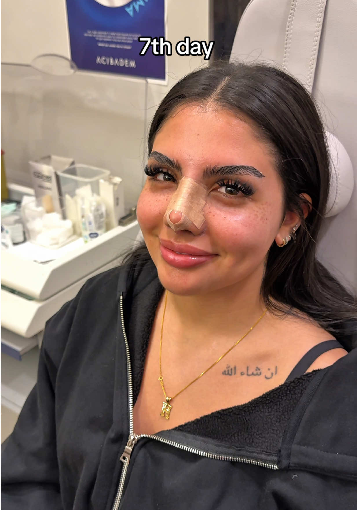 She is an icon👑@hudabubbaaa 