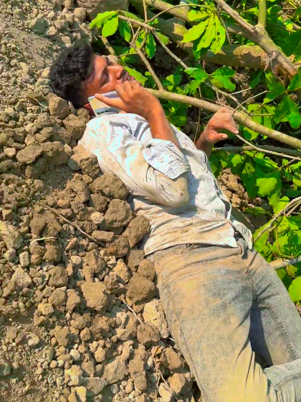 প্রেমের বিষে ধরছে গো যারে #new #funny #foryou #ti̇ktok 