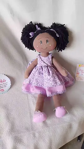 Boneca de pano Juju Arts  Faça já seu orçamento (73)999667201 #bonecadepano #bonecanegra #artesanato 