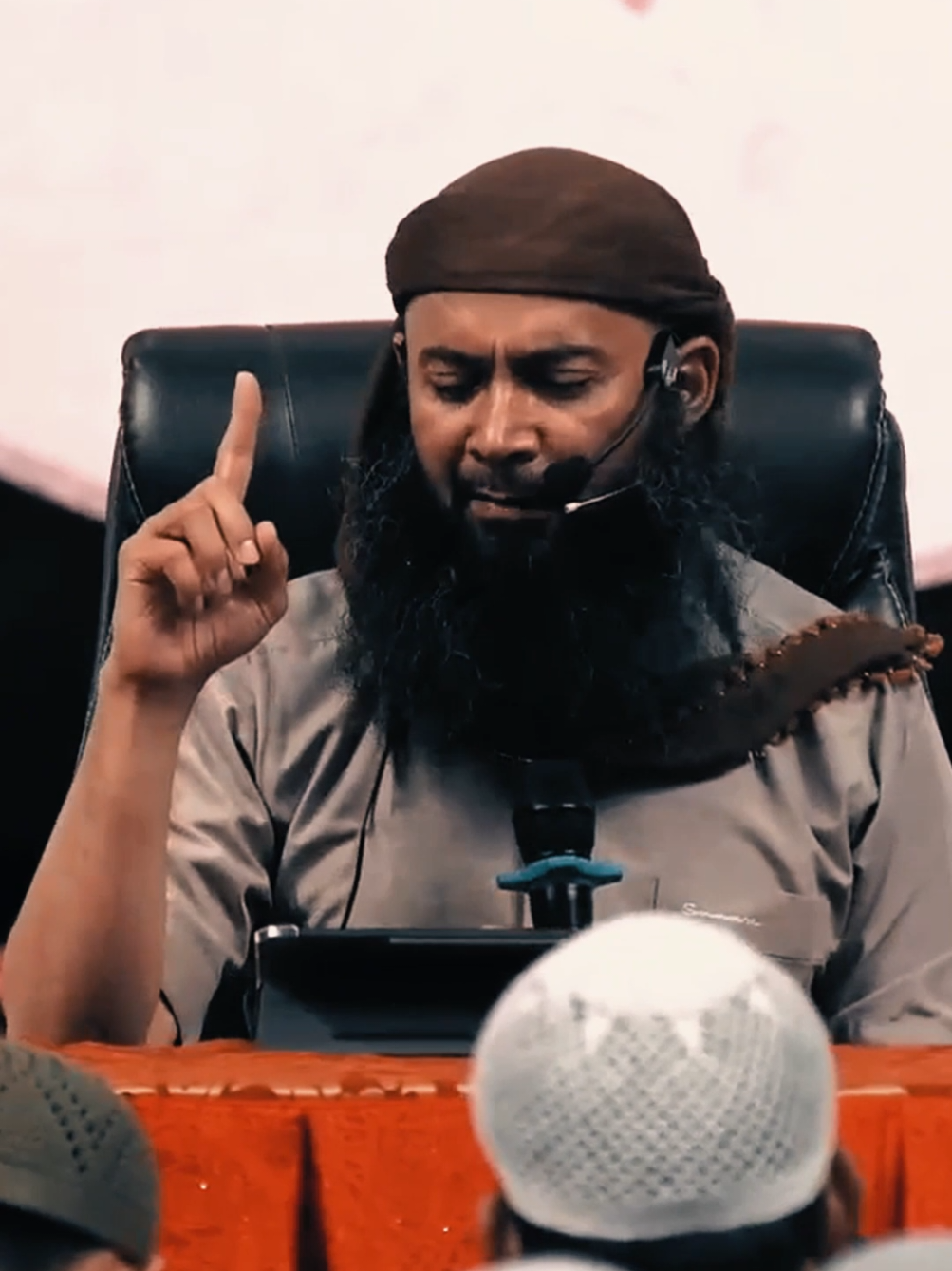 Apakah Hati Kita Sudah Istiqomah Dalam Ketaatan Kepada Allah?  - Ustadz Dr. Syafiq Riza Basalamah, MA 👍 Halal to save & share 🚫 Dilarang menambahkan musik ✅ Tidak perlu izin ♻️ Follow untuk melihat konten kami selanjutnya #salafivibes #hadits #quran #manhajsalaf #salafi #ikhwan #akhwat #nasehat #dakwah #salaf #vibes #istiqomah #sunnah #rasulullah #istiqomah #taat #hati #tanyahati 