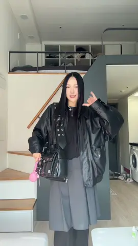 Hamtdaa huvtssalii kkk 😘  #mongoliantiktok #tiktokmongolia #mongolia #grwm #OOTD #매끈파운데이션 