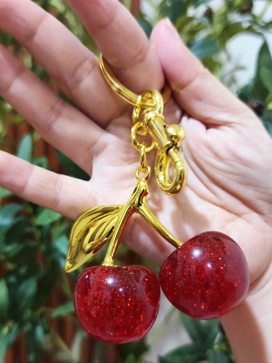🍒 #cherrykeychain #keychain #cherry #fyp 