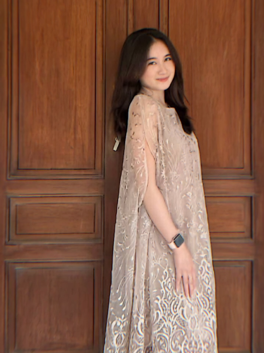 #dressremaja #dressbrokat #dressbrukat #dresscantik #dresscantik #dresskondangan #rekomendasidress 