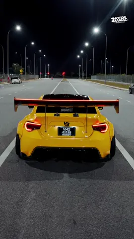 Petition to make all roads wider! All in favor? ✋🏾🏦 #motormaniac2025 #MOTORMANIAC #mmontop #motormaniacontop #MTRMNC #mm #motormaniaclifestyle  #MOTORMANIAC #toyota #gt86 #widebody 