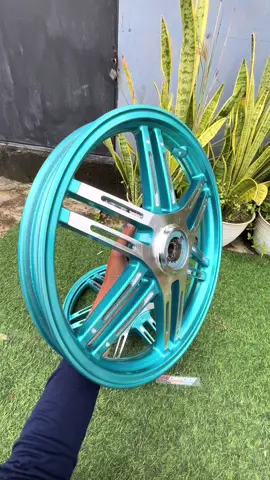 Velg original spin di jamin semakin ganteng #momogishop #bubut #spin 